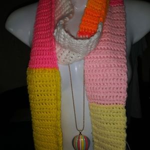 Crochet scarf